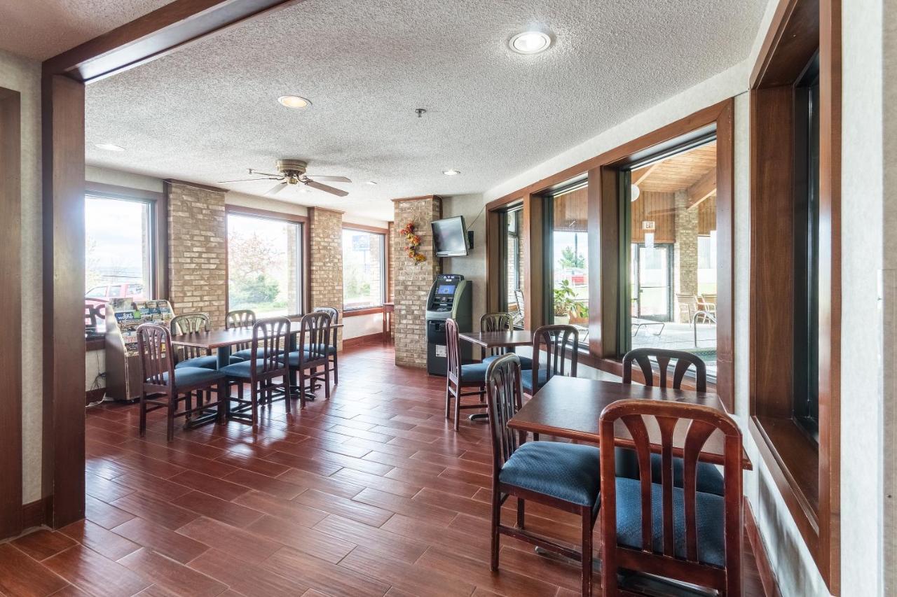 Quality Express Inn & Suites Mineral Wells エクステリア 写真