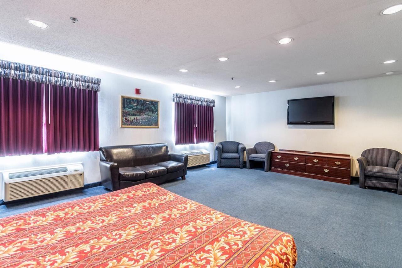 Quality Express Inn & Suites Mineral Wells エクステリア 写真